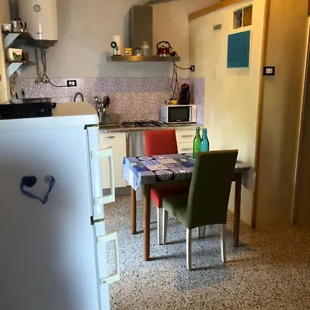 Acciuga House * Biassa